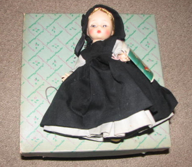 Madam
                                                          Alexande #726
                                                          Amish doll