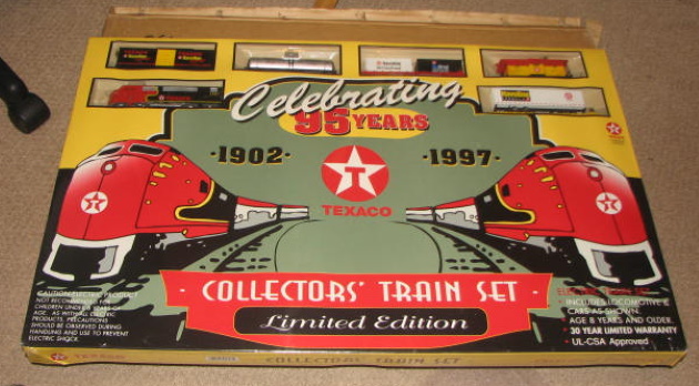 Texaco limiteded edition train new in
                          box